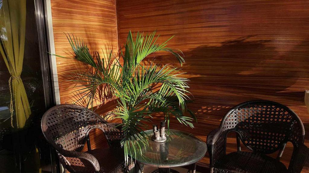Lanas Beach Resort Romblon Island Rum bild